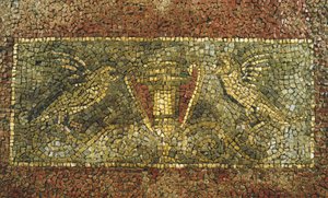 ローマのクイリナーレにあるキュラシエの兵舎の下にある古代の建物のモザイク（モザイク） 作： Roman